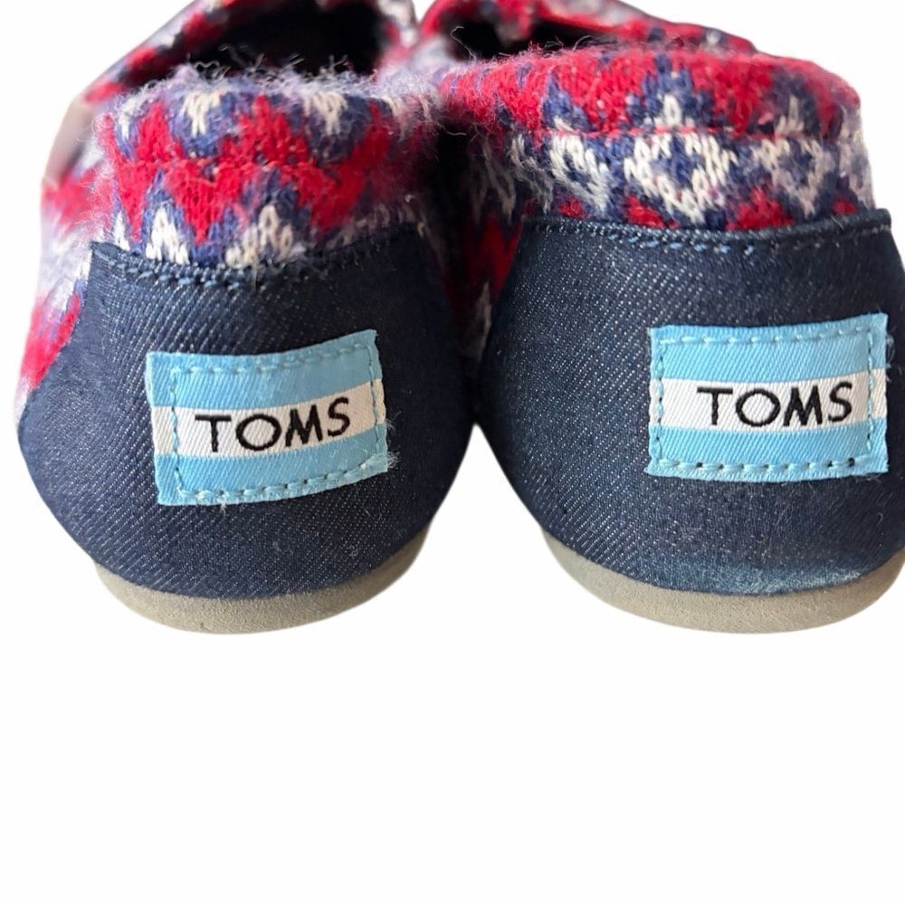 TOMS Classic Knit Geo Diamond Patterned slip-on shoes size 8.5W. - Picture 6 of 6